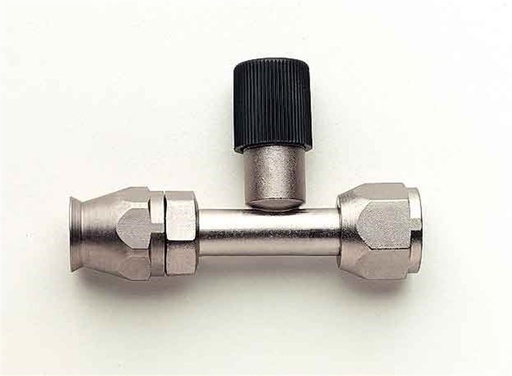 [AERFCE1814] Aeroquip - Straight -10 Hose End W/Charge Port